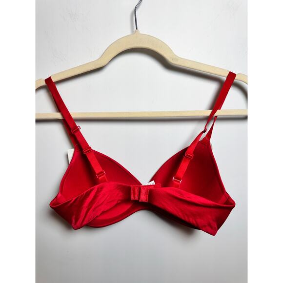 Brand New B. Tempt'd Wire Free Red T-Shirt Bra women's 32C - Picture 6 of 8